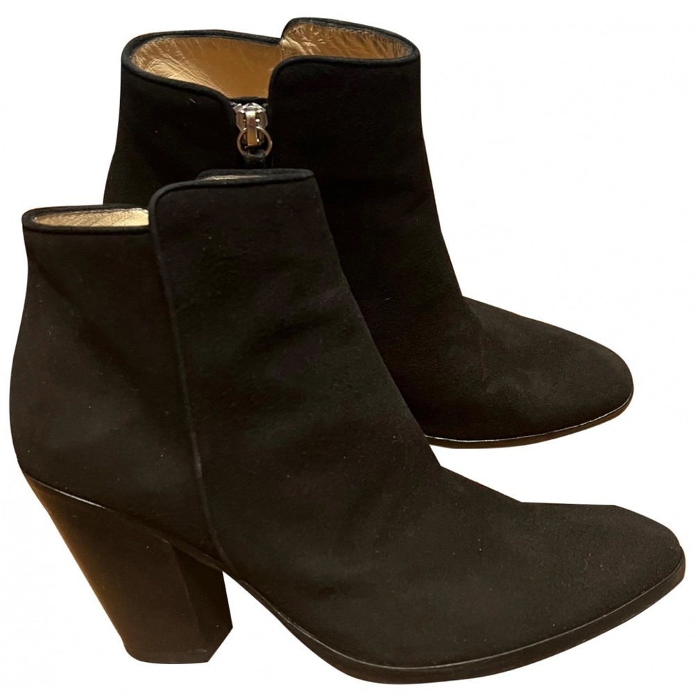 Barney’s NY Suede Ankle Boots 37